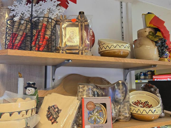 Article et accessoires roumains faits à la main Bretagne