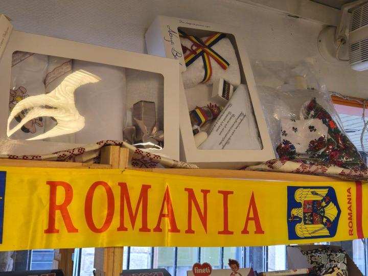 Article et accessoires roumains faits à la main Bretagne